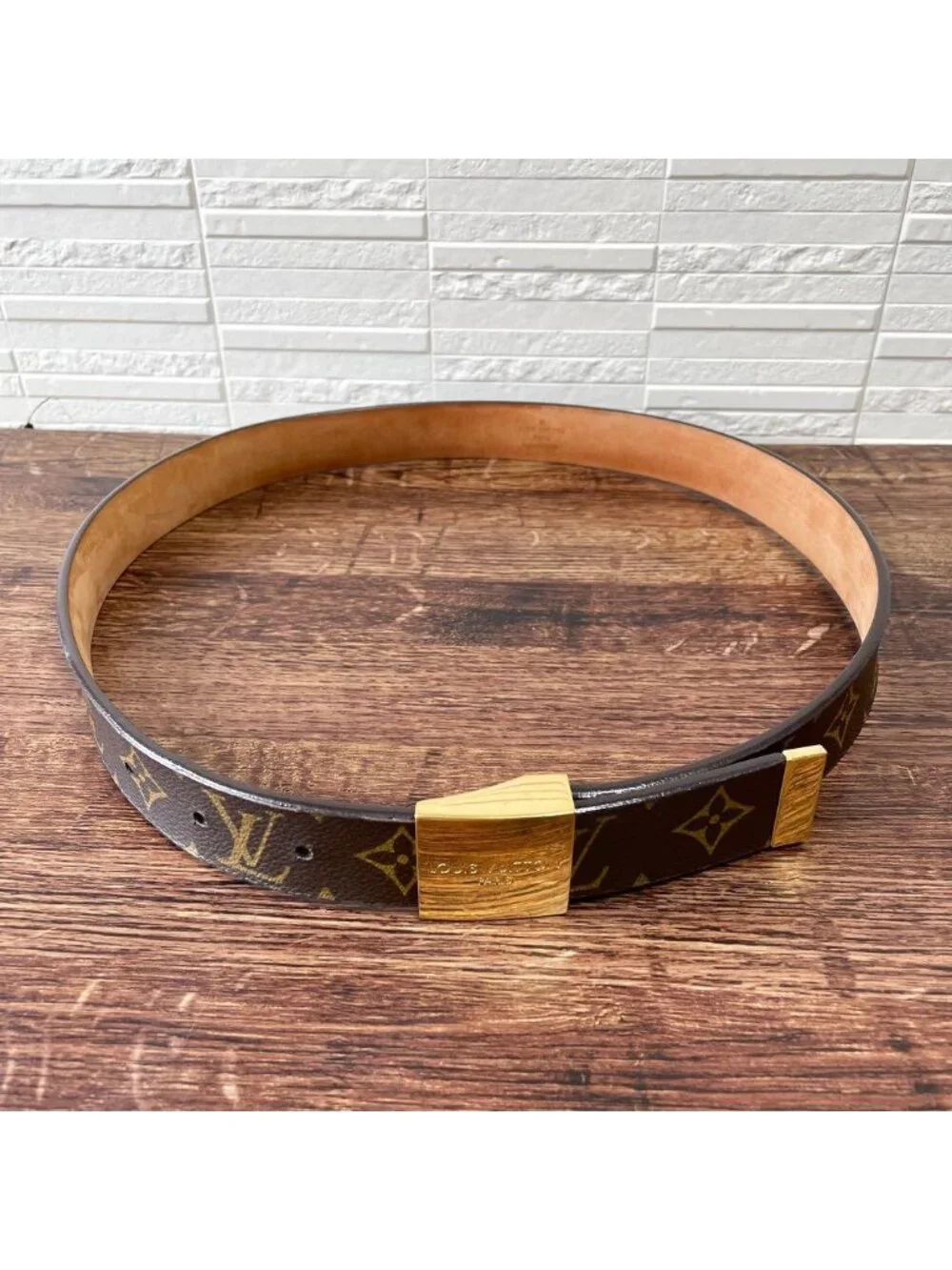 Louis Vuitton Leather Monogram Ceinture Belt Gold Brown